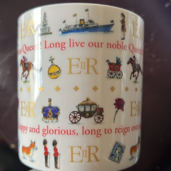 Milly Green God Save the Queen Royal Commemorative Coffee Tea 12oz Mug Cup - Picture 5 of 12